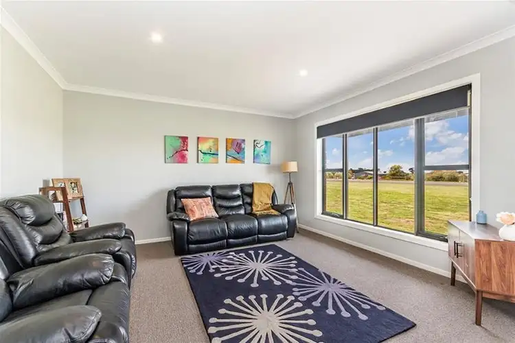 Sixth view of Homely house listing, 15 Cilmery Crescent, Woodford VIC 3281