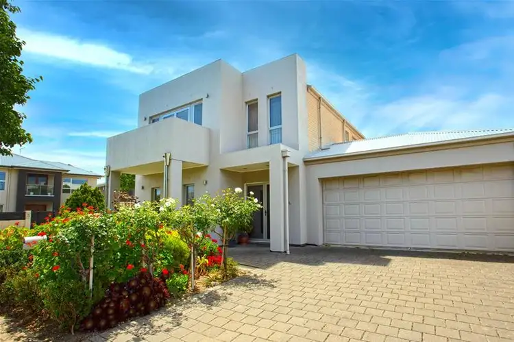 60 Folland Avenue, Northfield SA 5085