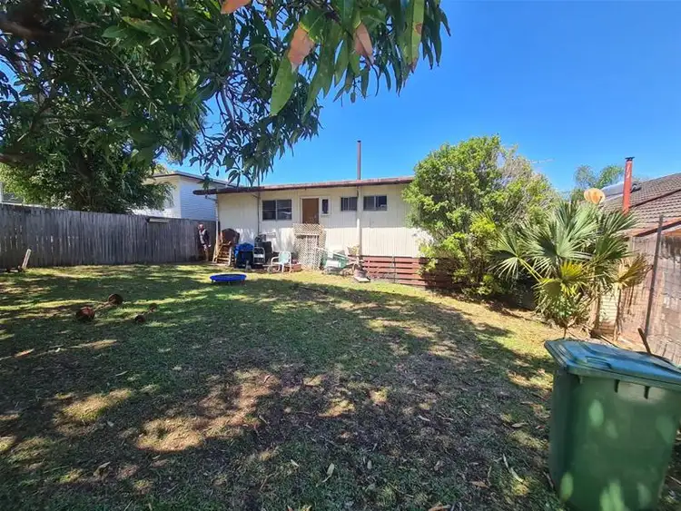 19 Alma Street, Southport QLD 4215