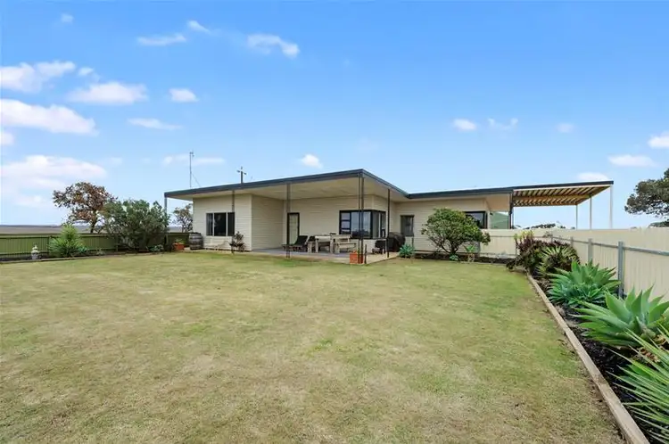 8 Petersen Road, Petersville SA 5571