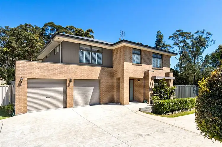 4 Craighill Crescent, Cameron Park NSW 2285
