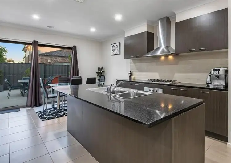 Fourth view of Homely house listing, 15 Bottlebrush Road, Craigieburn VIC 3064