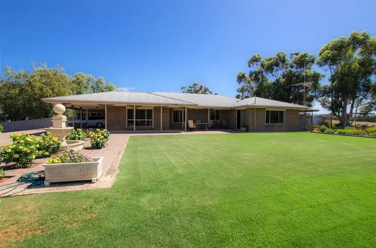 1348 East Front Road, Younghusband SA 5238