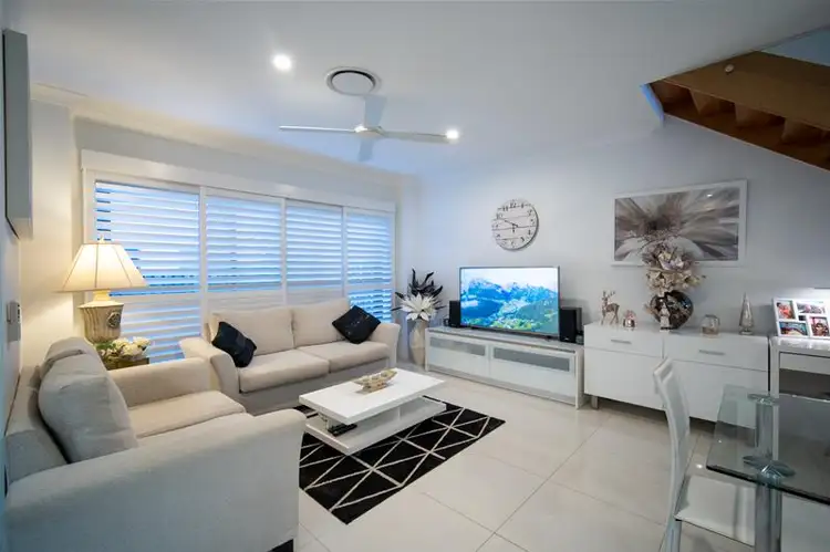 Sixth view of Homely townhouse listing, 3/14 Sapphire Place, Elanora QLD 4221
