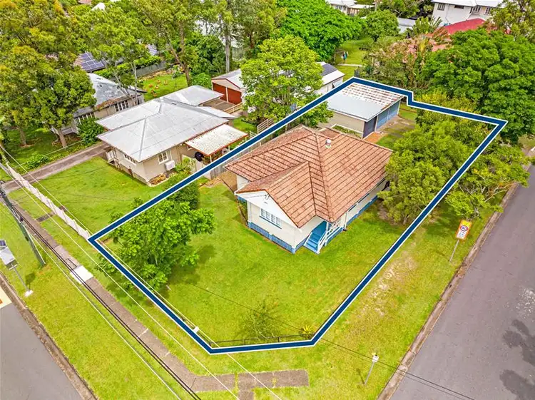 52 Oates Avenue, Holland Park QLD 4121