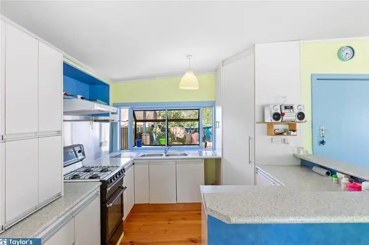 6 Snell Street, Hillcrest SA 5086