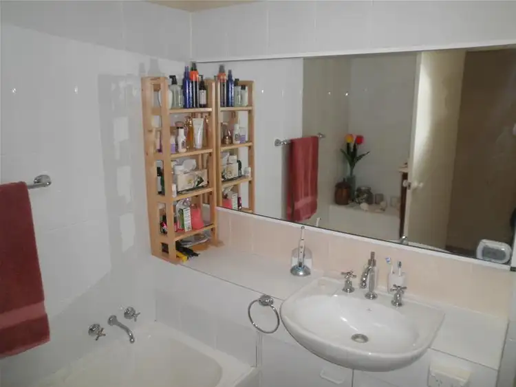 Sixth view of Homely villa listing, 27/128 Benowa Road, Southport QLD 4215
