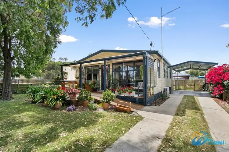 112 Lake Street, Loch Sport VIC 3851