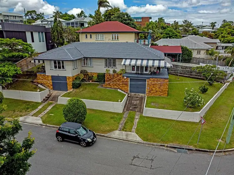 39 Barradine Street, Greenslopes QLD 4120