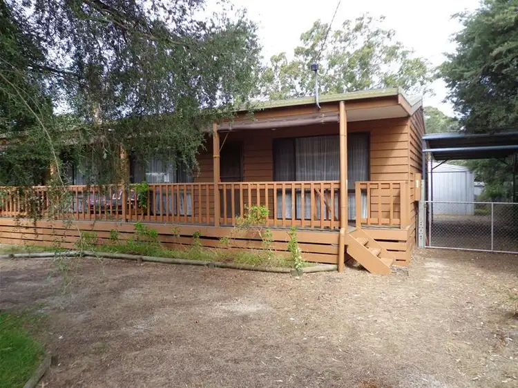 338 National Park Road, Loch Sport VIC 3851
