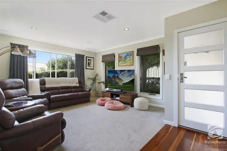 Sixth view of Homely house listing, 5 Ahern Court, Wodonga VIC 3690