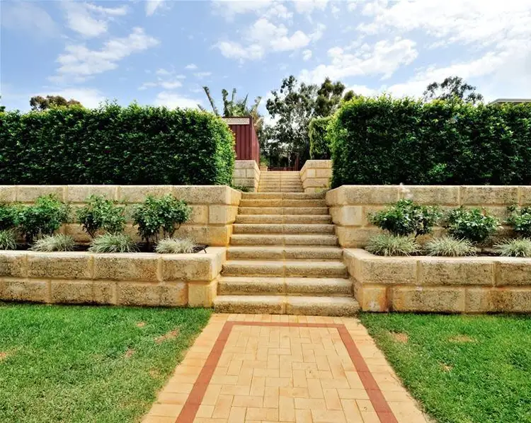 535 Horwood Road, Swan View WA 6056