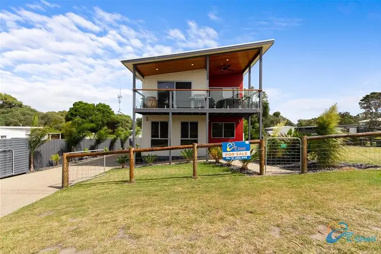 11 Holmes Street, Loch Sport VIC 3851