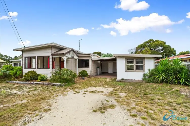 16 Carroll Street, Loch Sport VIC 3851