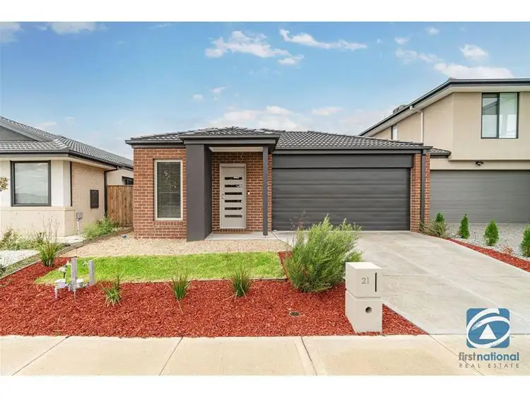 21 Lokeport Parkway, Mickleham VIC 3064