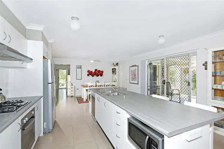 Sixth view of Homely house listing, 2 Galea Close, Cameron Park NSW 2285