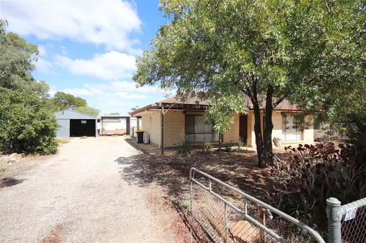 14 Adelaide Road, Palmer SA 5237