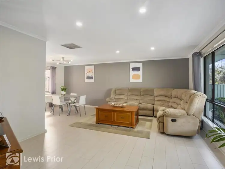 Fifth view of Homely house listing, 4 Lynly Court, Morphett Vale SA 5162