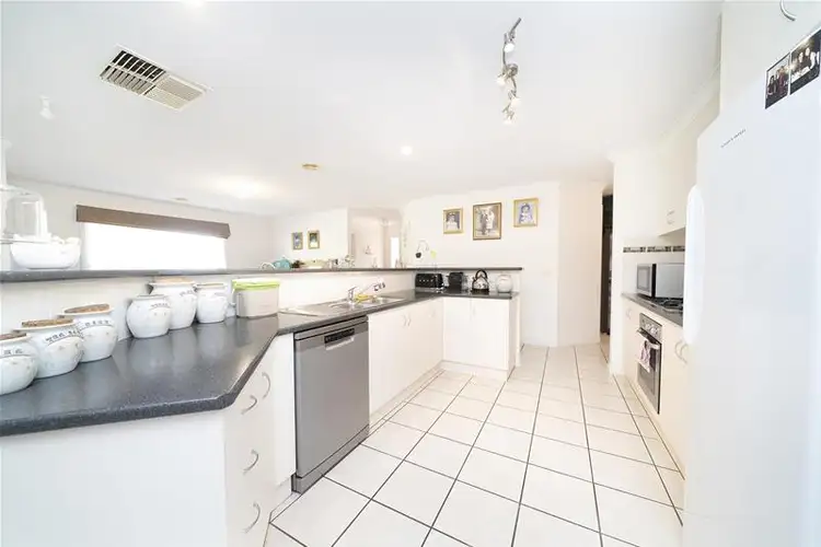 Third view of Homely house listing, 8 Pietro Court, Mildura VIC 3500