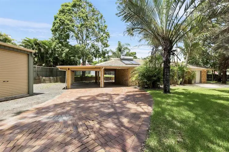 394-398 Old Logan  Road, Camira QLD 4300