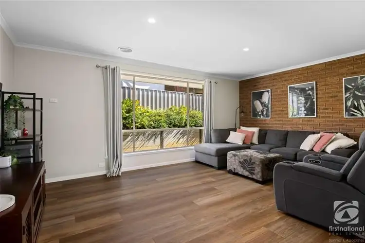 Fourth view of Homely house listing, 2 Scullin Court, West Wodonga VIC 3690