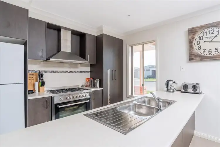 1/110 Flinders Avenue, Lara VIC 3212