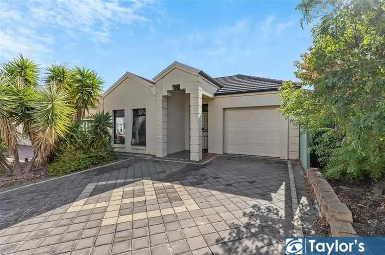 5 Dotterel Place, Mawson Lakes SA 5095