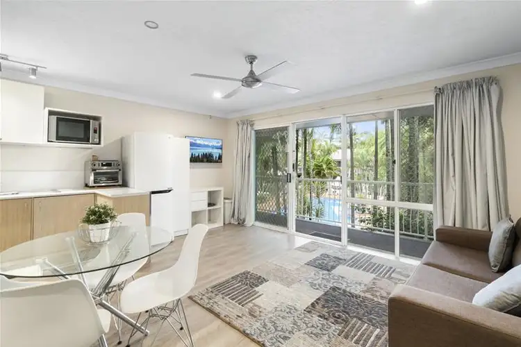 27/12 Coolgardie Street