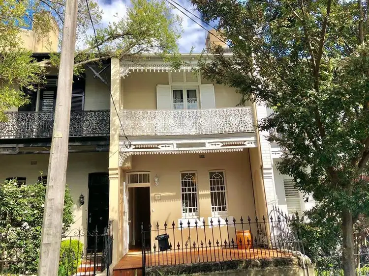 8 Lawson Street
