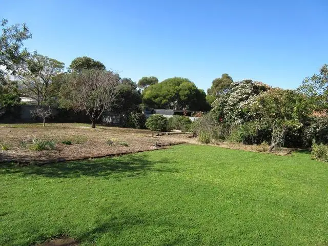 15 Hewitt Drive