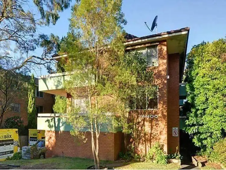 1/12 Albert Street, Hornsby NSW 2077