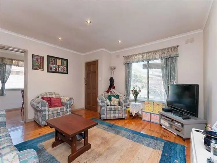 Second view of Homely house listing, 6 Lindsay Avenue, Sunbury VIC 3429