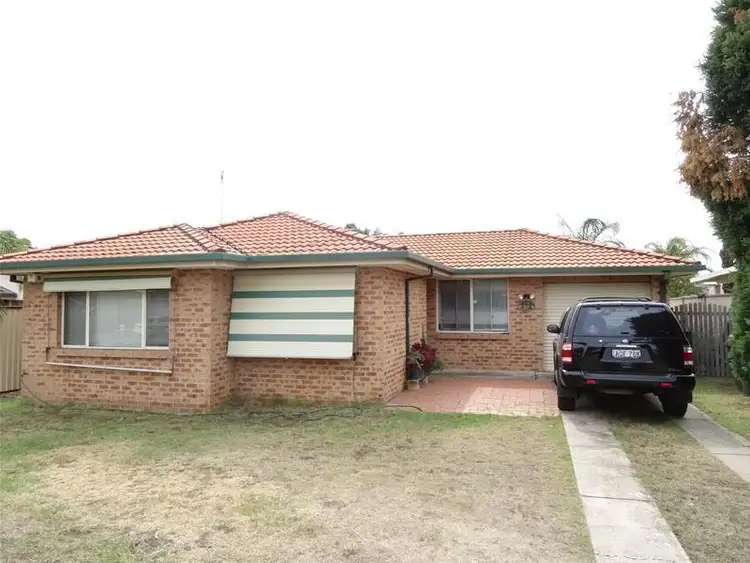 35 Swan Circuit, Green Valley NSW 2168