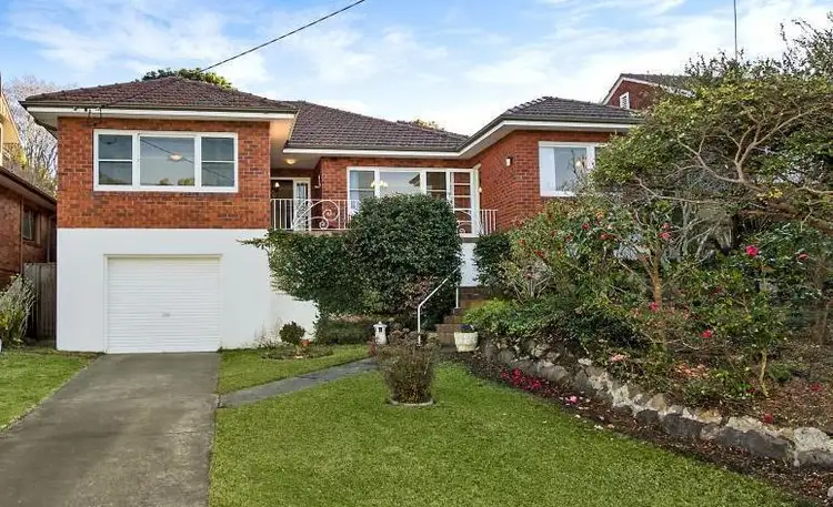 4 Malga Avenue, Roseville Chase NSW 2069