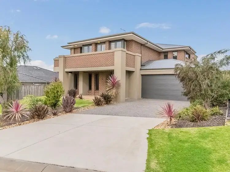 10 Dianella Way, Cowes VIC 3922