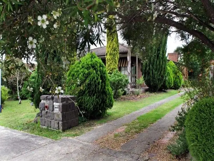 Second view of Homely house listing, 6 Ashcombe Drive, Ringwood VIC 3134