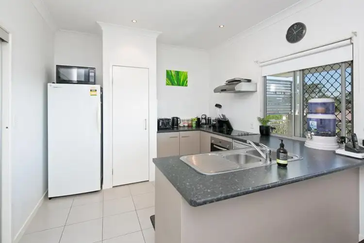 Seventh view of Homely apartment listing, Unit 2/32 Drayton Terrace, Wynnum QLD 4178
