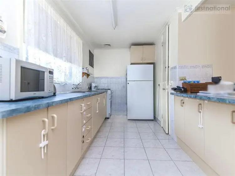 Seventh view of Homely house listing, 6 Mitre Court, Broadmeadows VIC 3047