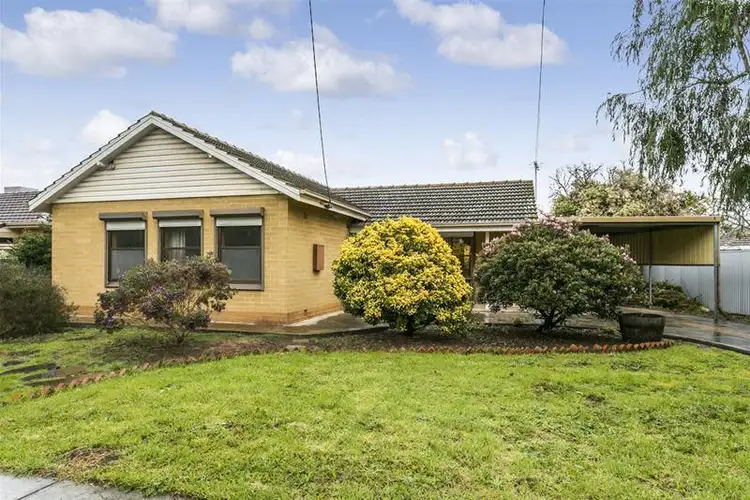 2 Mountbatten Terrace, Flinders Park SA 5025