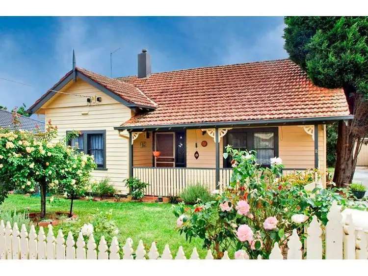 1/2 Albert Street, Ringwood VIC 3134