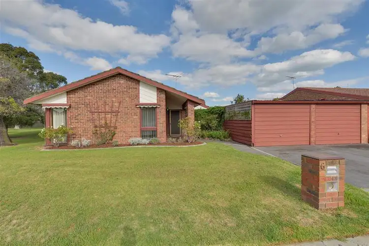 6 Orana Crescent, Chelsea VIC 3196