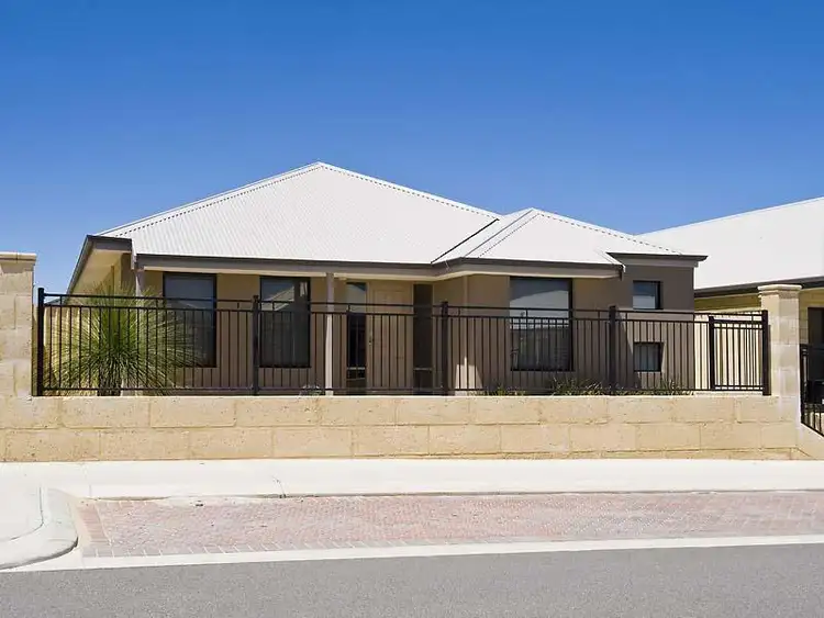 10 Cheney Loop, Secret Harbour WA 6173