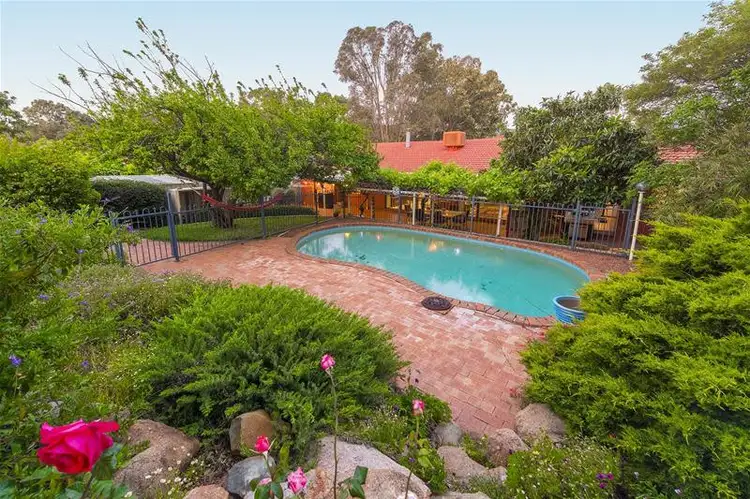 116 Roberts  Road, Kelmscott WA 6111