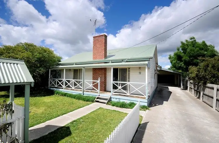 4 Helmer Crescent, East Geelong VIC 3219