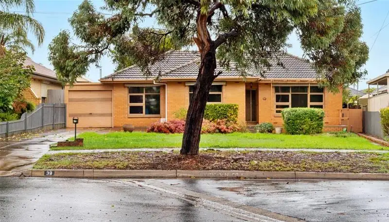 Main view of Homely house listing, 39 Lincoln Crescent, Pooraka SA 5095