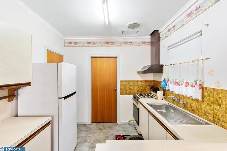 Fifth view of Homely house listing, 39 Lincoln Crescent, Pooraka SA 5095