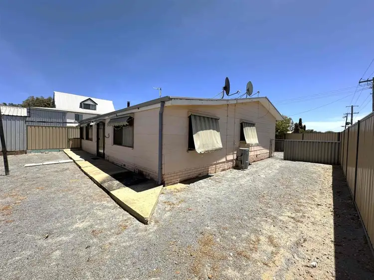 10 HIBISCUS Street, Leeman WA 6514