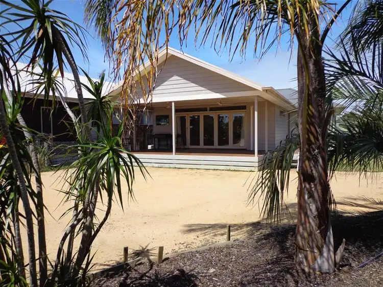 30 Victoria Street, Loch Sport VIC 3851