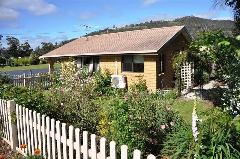 Main view of Homely unit listing, 1/91 Wilmot Road, Huonville TAS 7109