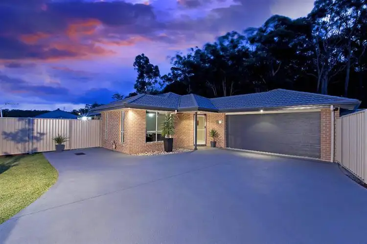 7 Nicholas Close, Cameron Park NSW 2285